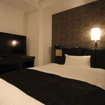 Apa Hotel Nagatacho Hanzomon Ekimae Токио 3*,